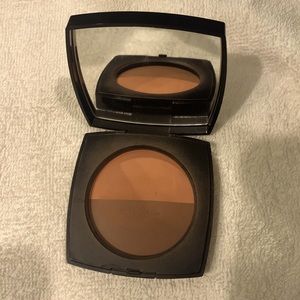 Chanel Les Beiges Healthy Glow Powder
